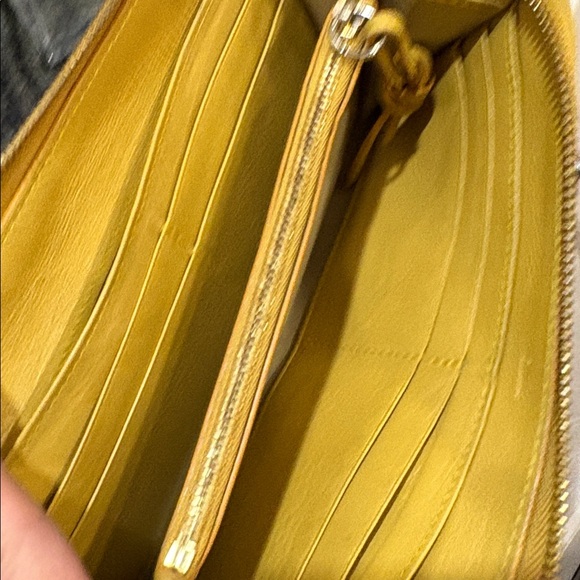 Chloe Preloved Silver Bow Zip Around Wallet